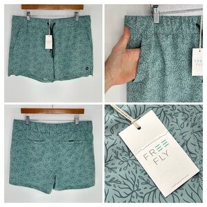 FREE FLY Swell Shorts Women’s XL Pockets Quick Dry Athleisure Sustainable 35x4